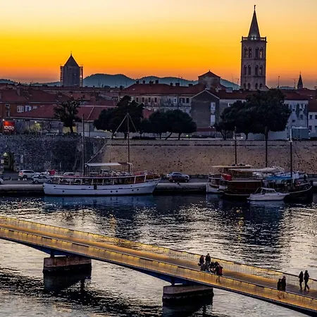 Sundowner * 자다르