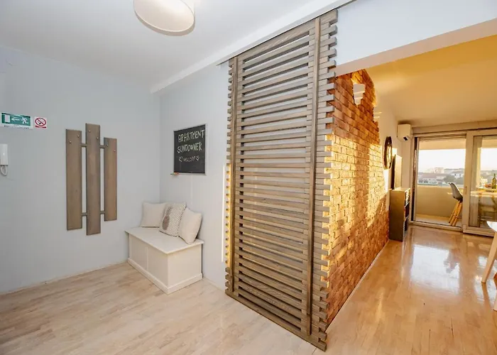 Sundowner Apartman Zára